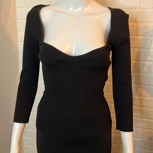 Sweetheart long sleeve ribbed top by Lucy Paris Size M